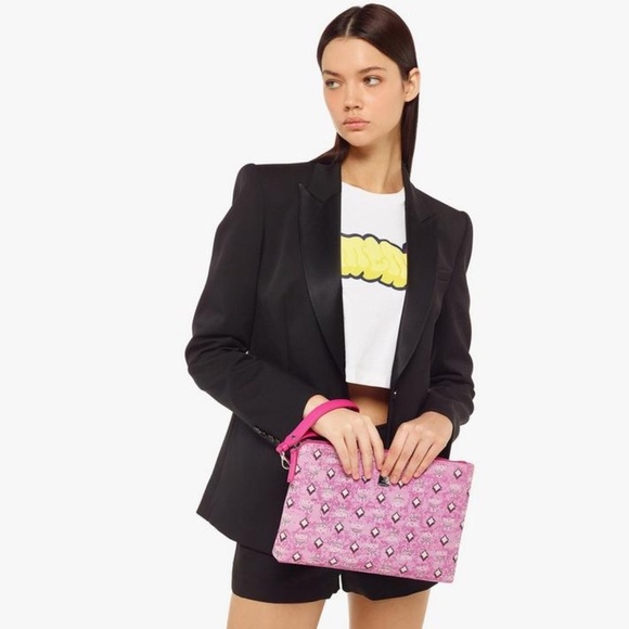 MCM Portuna Medium Pouch - Picture 4 of 11